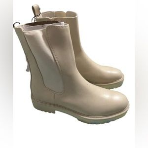 Time and Tru Women's Bling Chelsea Boots White Size 10 Memory Foam NWT